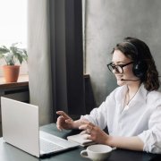 Менеджер по подбору персонала - фото