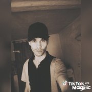 Массажист - фото