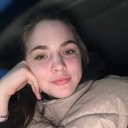 Продавец-консультант в интернет магазине - фото